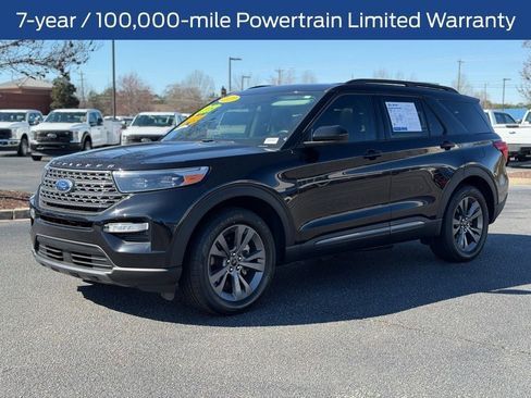 Certified 2022 Ford Explorer XLT w/ Equipment Group 202A image 4