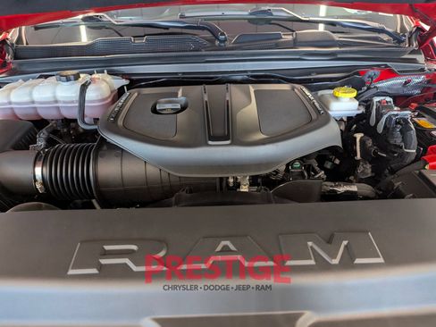 Used 2025 RAM 1500 Big Horn AWD/4WD image 34