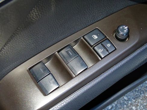 Used 2022 Toyota Camry LE image 15