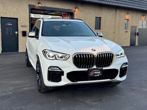 Used 2021 BMW X5 M50i w/ Executive Package image 7