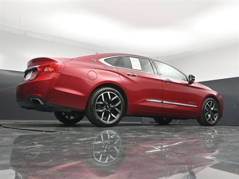 Used 2015 Chevrolet Impala LTZ FWD image 32