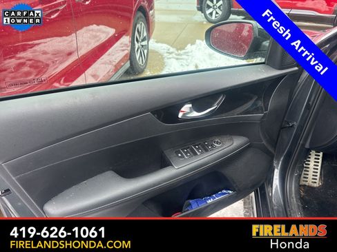 Used 2023 Kia Forte GT-Line w/ GT-Line Technology Package image 17