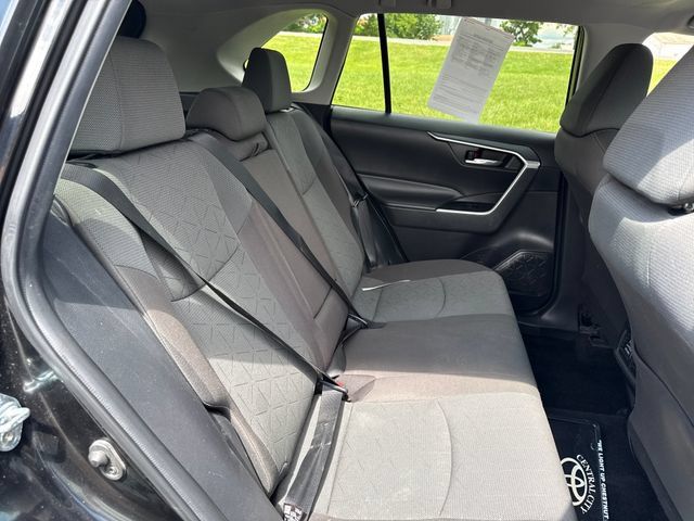 Used 2023 Toyota RAV4 XLE AWD/4WD image 14