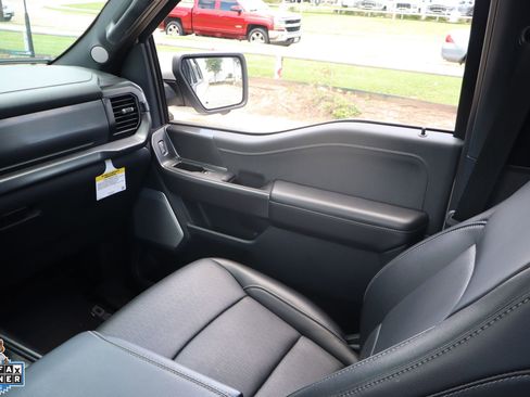 Used 2025 Ford F150 Lariat w/ Equipment Group 502A High AWD/4WD image 24