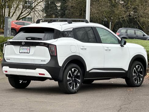 New 2026 Nissan Kicks SV image 2