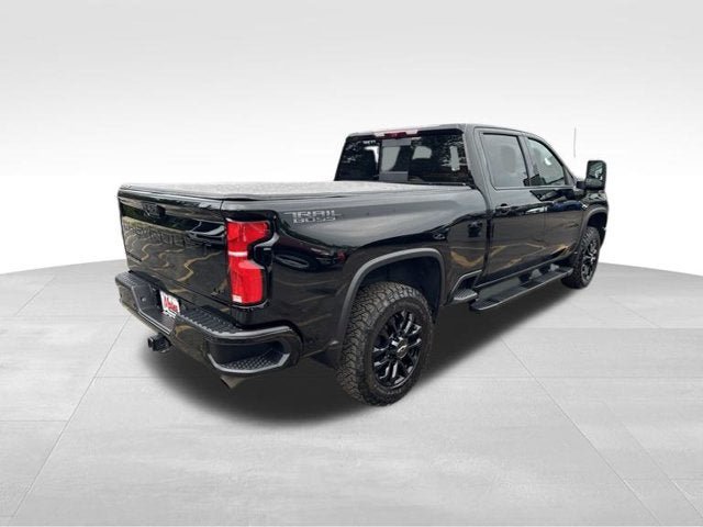 Used 2025 Chevrolet Silverado 2500 LTZ w/ LTZ Plus Package AWD/4WD image 4