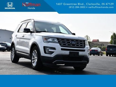Used 2016 Ford Explorer XLT w/ Equipment Group 202A FWD image 1