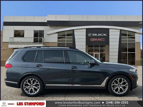 Used 2022 BMW X7 xDrive40i w/ Premium Package image 7