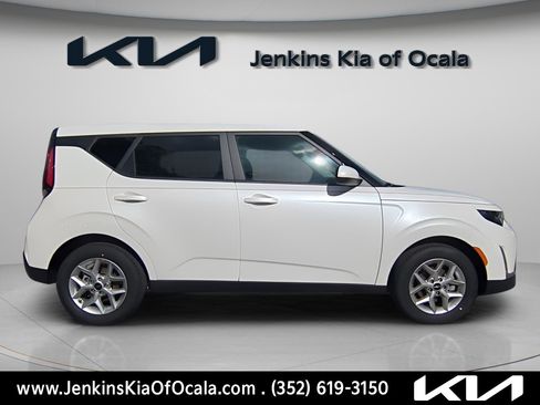 New 2025 Kia Soul LX image 3
