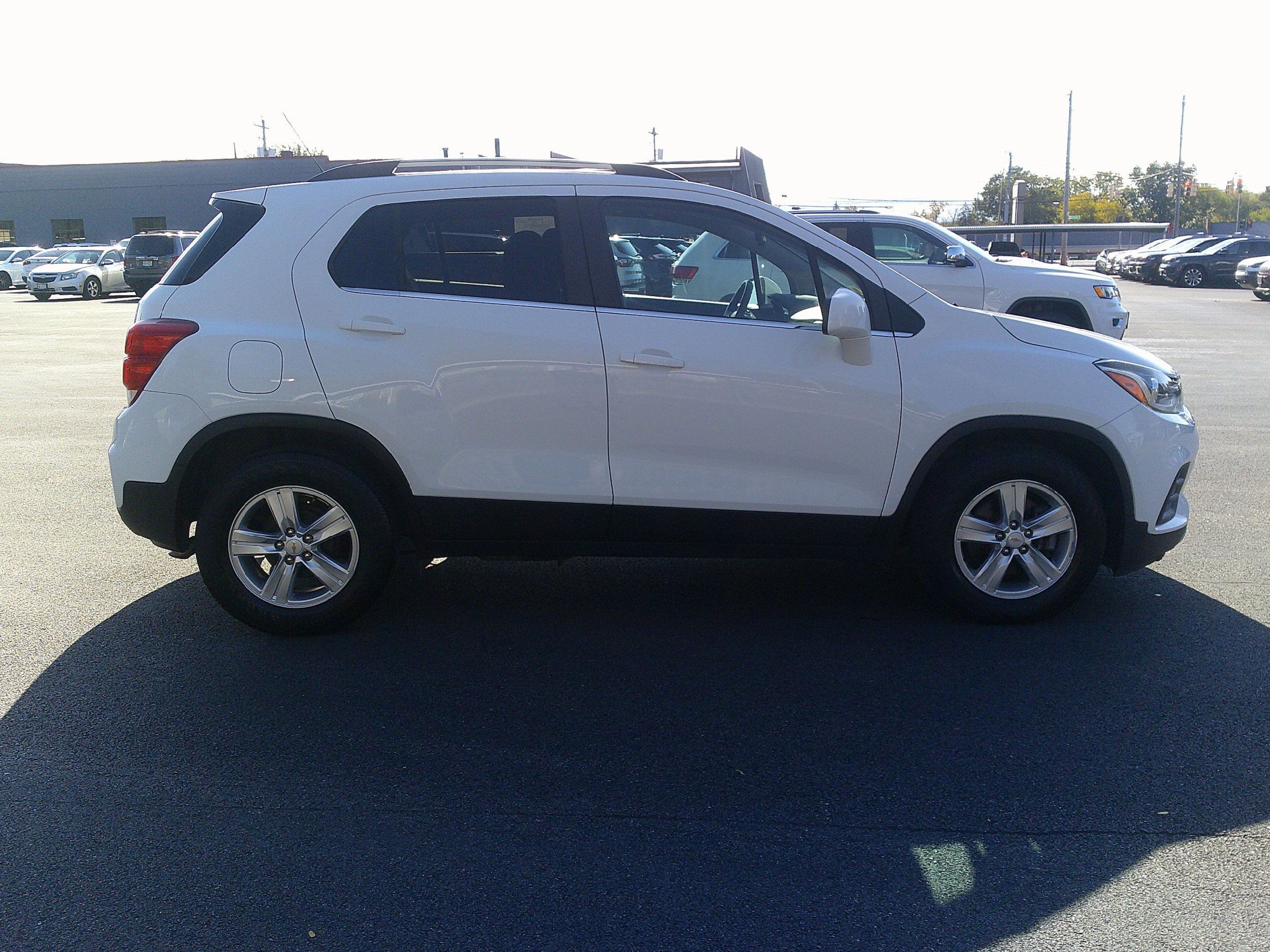 Used 2020 Chevrolet Trax LT FWD image 6