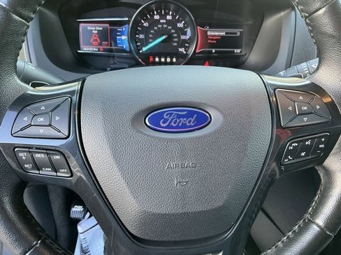 Used 2017 Ford Explorer XLT w/ Equipment Group 202A image 28