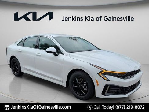 New 2026 Kia K5 LXS FWD image 1