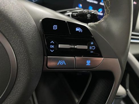 Certified 2025 Hyundai Elantra SEL FWD image 16
