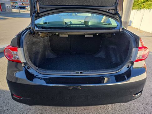 Used 2013 Toyota Corolla LE FWD image 8