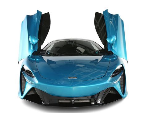 Used 2023 McLaren Artura RWD image 2