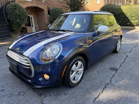 Used 2015 MINI Cooper 2-Door Hardtop image 5