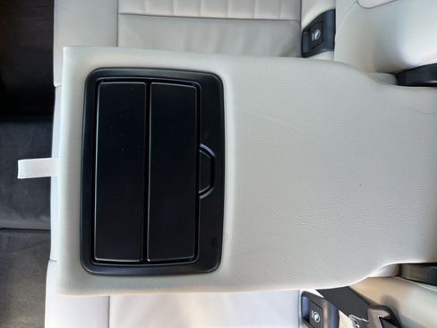 Used 2022 BMW X3 sDrive30i w/ M Sport Package RWD image 40