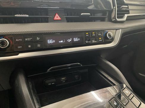 Used 2023 Kia Sportage LX AWD/4WD image 20