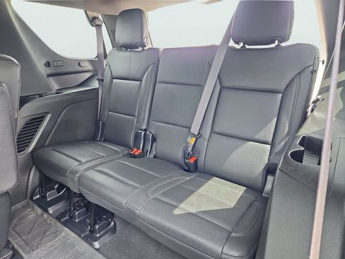 Certified 2023 Chevrolet Tahoe Z71 w/ Luxury Package AWD/4WD image 40