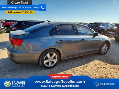Used 2012 Volkswagen Jetta TDI FWD image 4