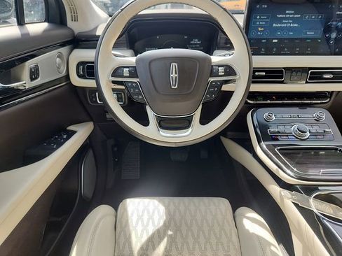 Used 2023 Lincoln Nautilus Black Label AWD/4WD image 9