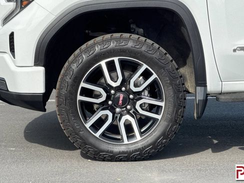 Certified 2024 GMC Sierra 1500 AT4 w/ Technology Package AWD/4WD image 33