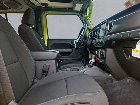 Used 2023 Jeep Wrangler Unlimited Rubicon 4xe w/ Steel Bumper Group image 15