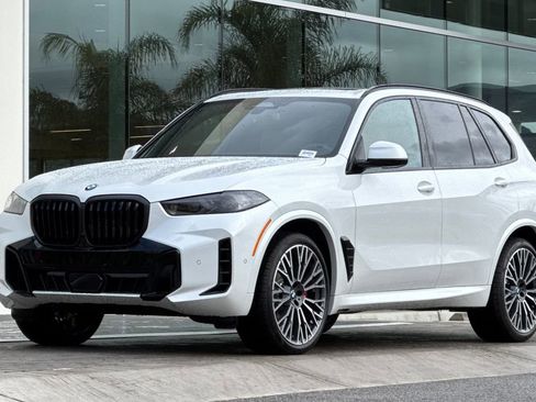 New 2026 BMW X5 xDrive40i w/ M Sport Package image 7