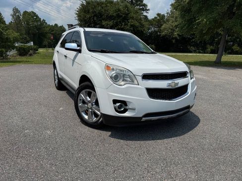 Used 2010 Chevrolet Equinox LTZ FWD image 37