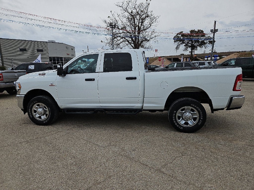 Used 2024 RAM 2500 Tradesman w/ Chrome Appearance Group AWD/4WD image 3