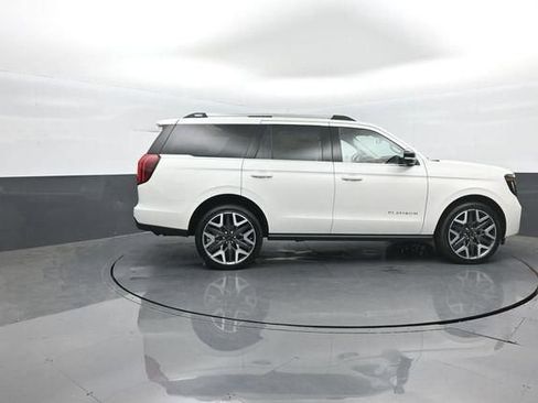New 2026 Ford Expedition Platinum w/ Platinum Ultimate Package AWD/4WD image 8