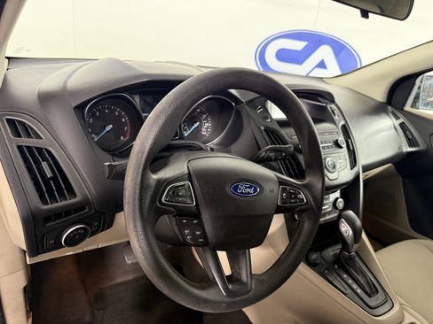 Used 2018 Ford Focus SE image 20