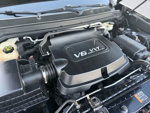 Used 2015 Chevrolet Colorado Z71 image 48