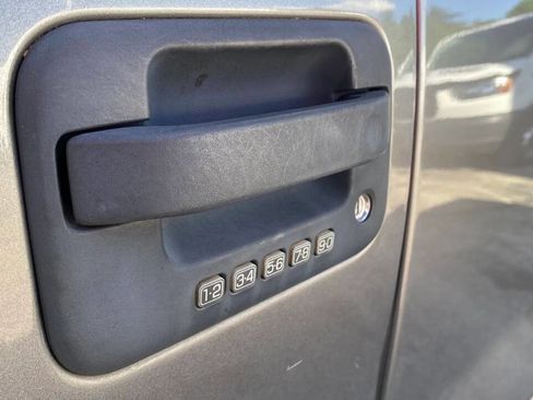 Used 2013 Ford F150 XLT w/ Mid Equipment Group RWD image 23