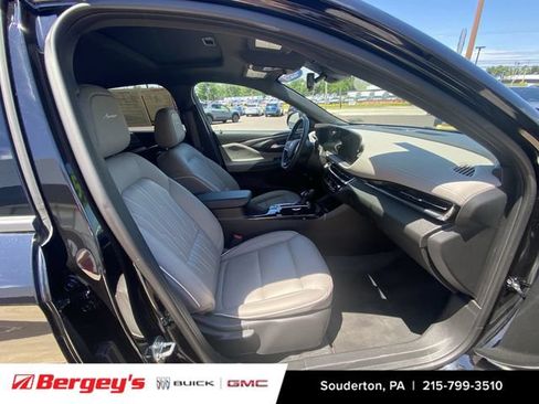 Certified 2025 Buick Envista Sport Touring FWD image 31