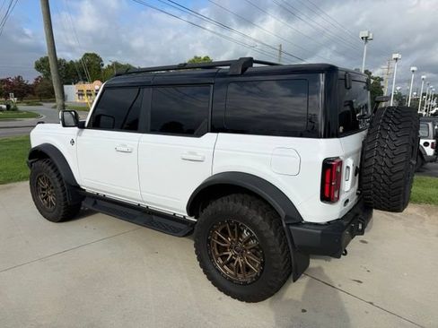 Used 2024 Ford Bronco Outer Banks AWD/4WD image 8