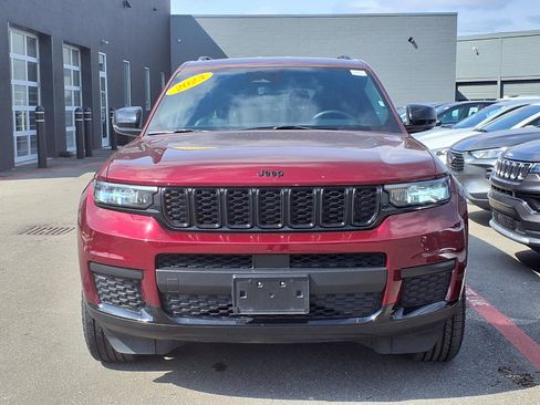 Certified 2023 Jeep Grand Cherokee L Laredo AWD/4WD image 23