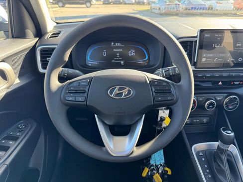 New 2026 Hyundai Venue SE image 11