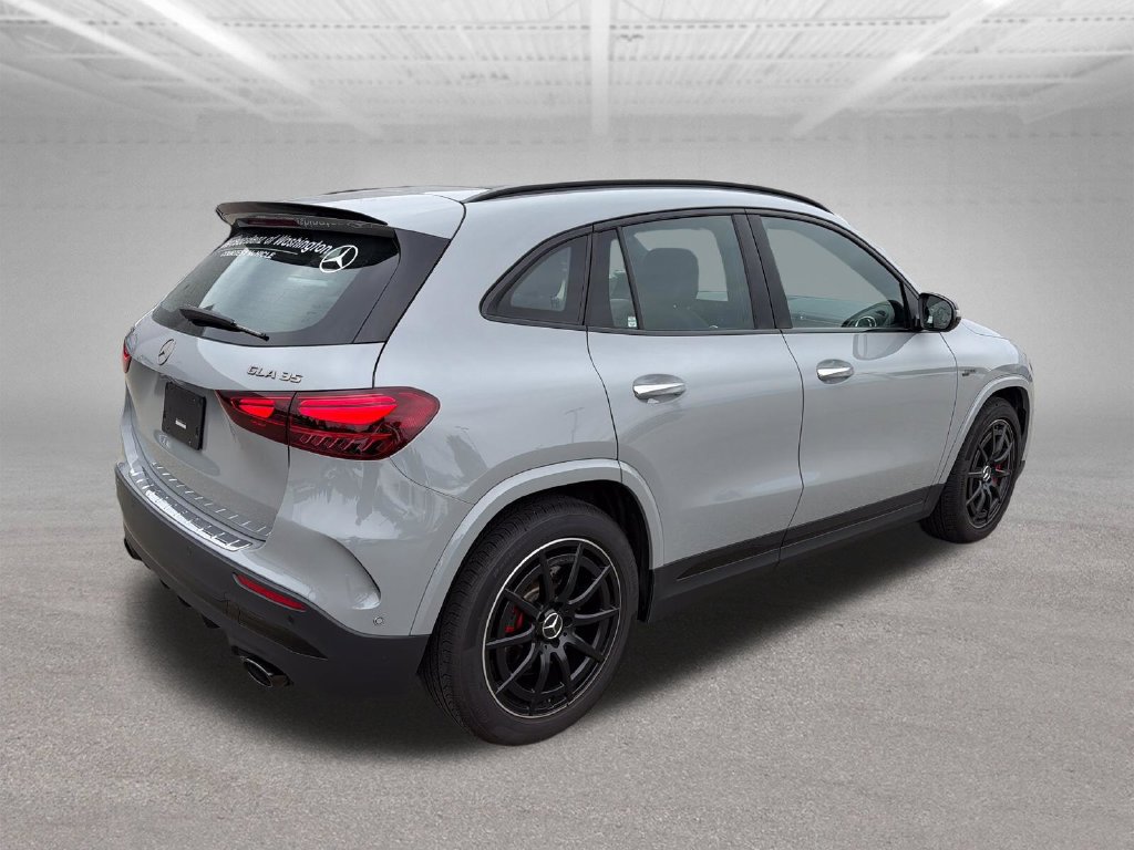 Used 2026 Mercedes-Benz GLA 35 AMG 4MATIC image 5
