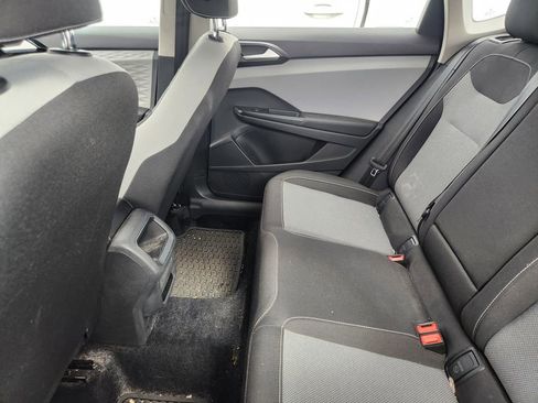 Used 2022 Volkswagen Taos S AWD/4WD image 11