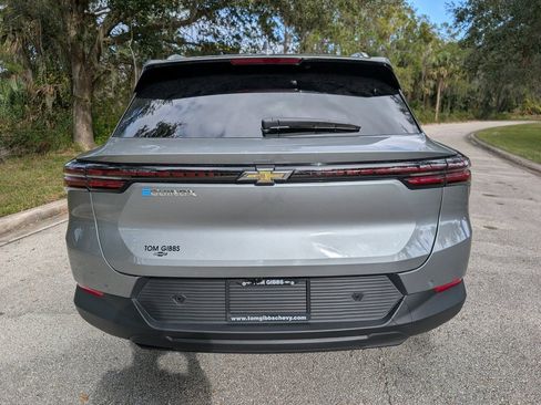New 2026 Chevrolet Equinox EV LT image 6