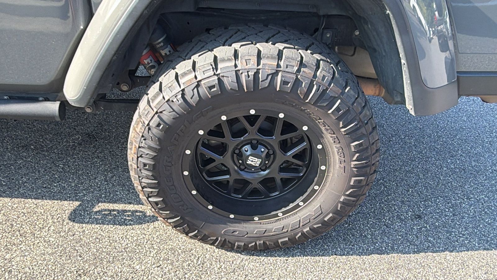 Used 2020 Jeep Gladiator Mojave AWD/4WD image 12