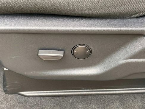 Used 2025 Ford F250 XLT w/ 360-Degree Camera Package image 12