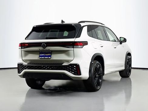 New 2026 Volkswagen Tiguan SE R-Line AWD/4WD image 7