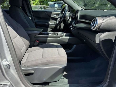 Used 2026 Chevrolet Equinox LT FWD image 15