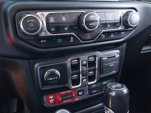 Used 2021 Jeep Wrangler Unlimited Rubicon 4xe w/ Steel Bumper Group image 17