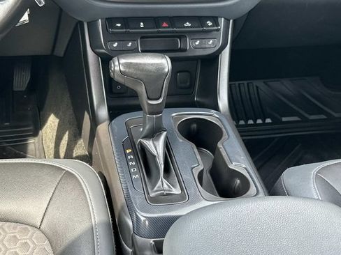 Used 2015 Chevrolet Colorado Z71 AWD/4WD image 16