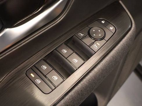 New 2026 Nissan Kicks SV w/ SV Premium Package FWD image 16