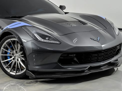 Used 2017 Chevrolet Corvette Grand Sport RWD image 3
