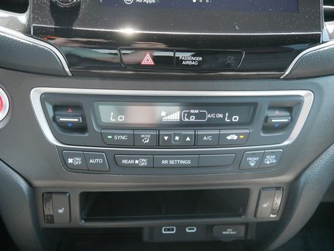 Certified 2024 Honda Passport TrailSport image 23